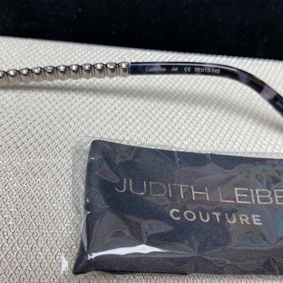 Judith Lieber Couture MadeinItaly Crystal Top Bottom Frames Oversized Aviators - Picture 4 of 16